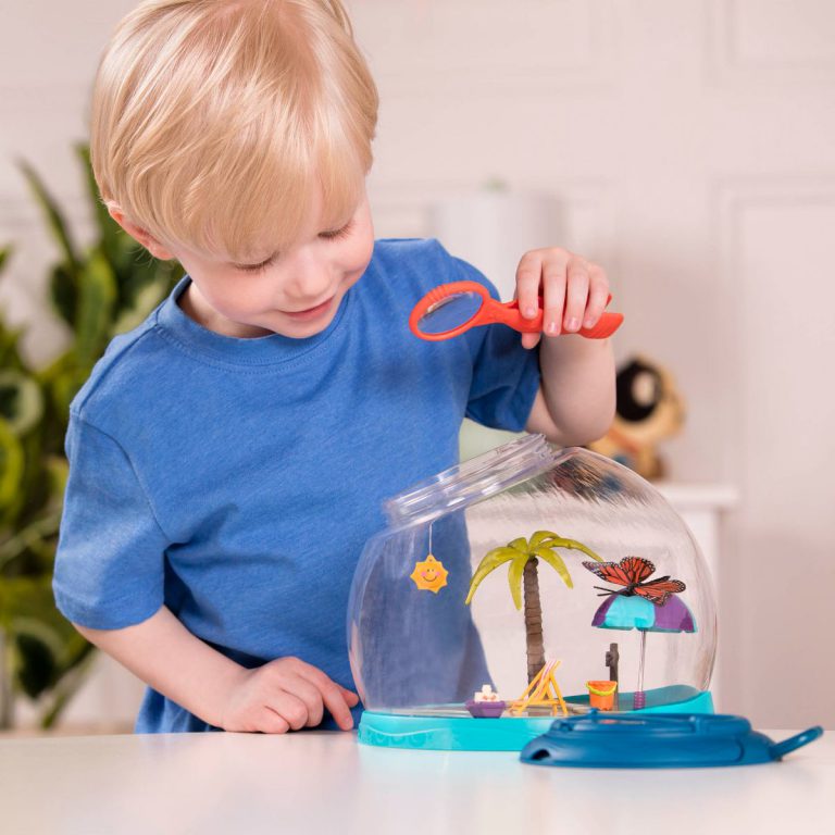 B. Tiki Retreat | Insect Catching Kit | B. Toys