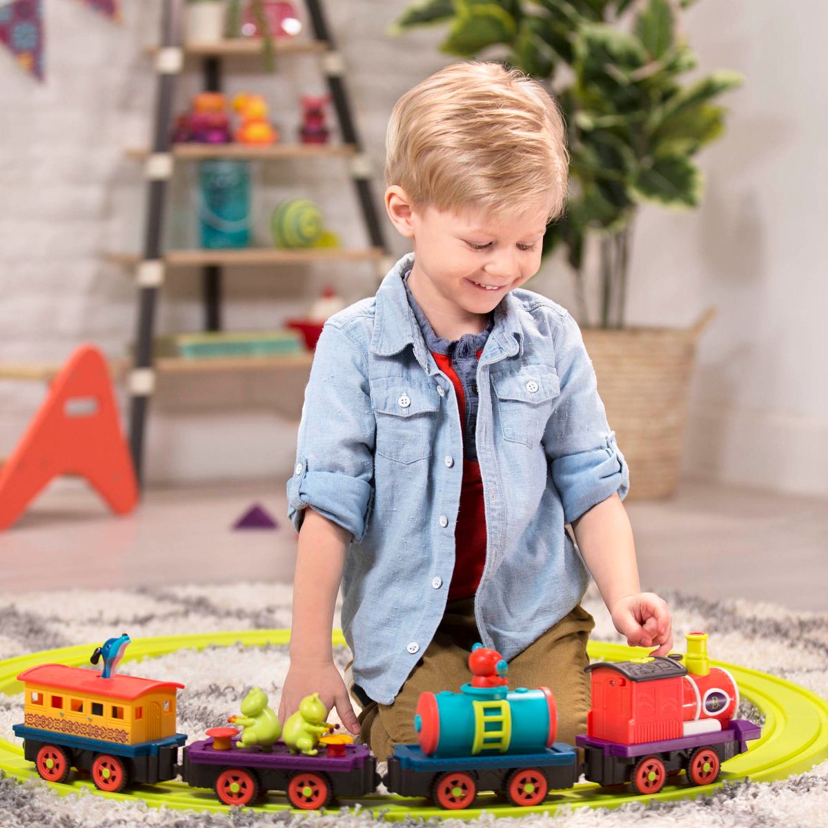 Happy toddler locomotive LED lights and moving wheels With