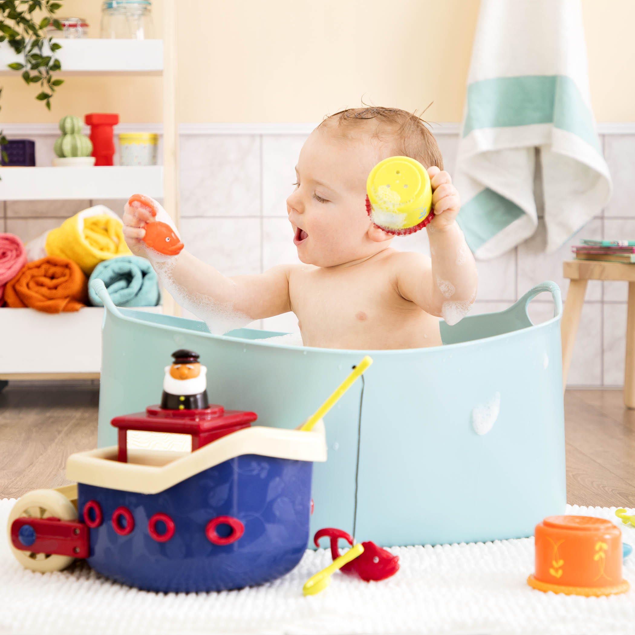 10 Perfect Bath Toys for Older Kids to Keep It FUN in the Tub